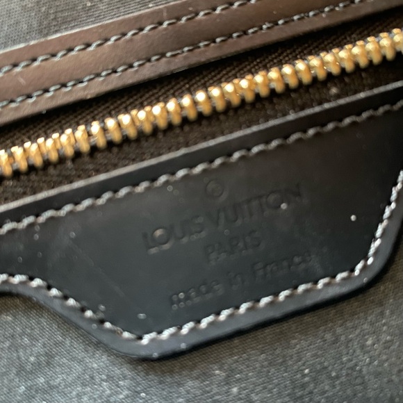 Louis Vuitton LV vintage 2000 Black Epi leather flat elegant briefcase Bag - Picture 10 of 13